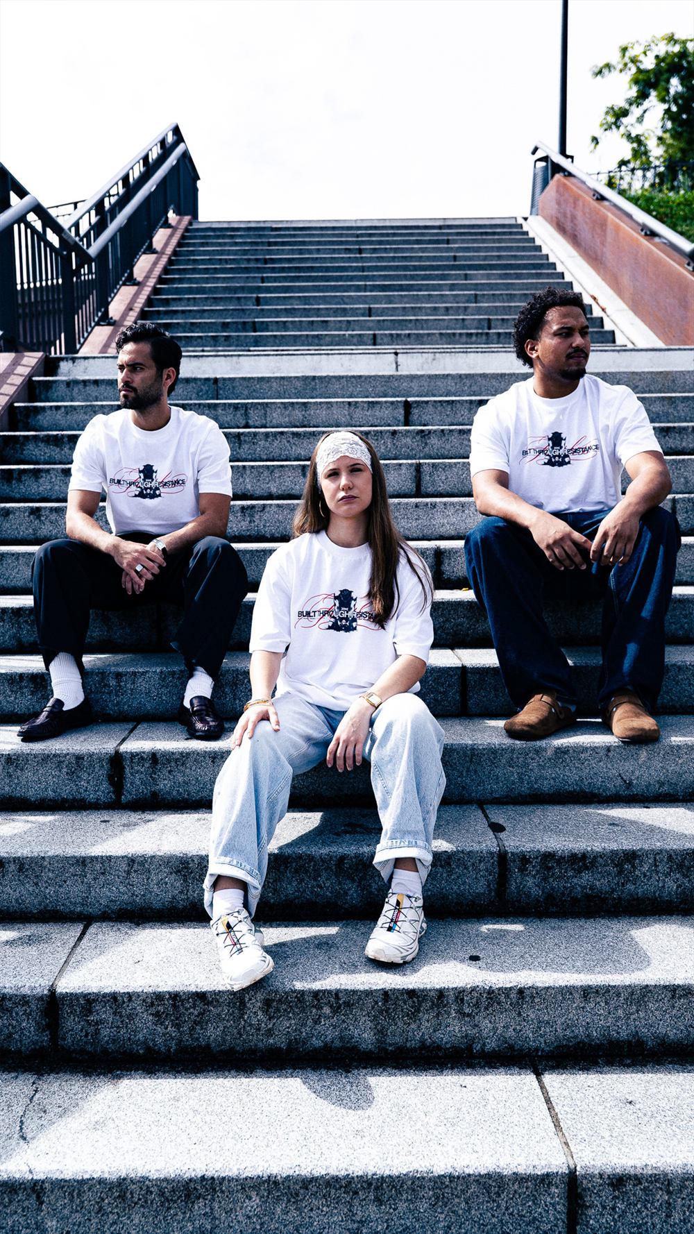 T-shirt SERAZ Ténacité porté
